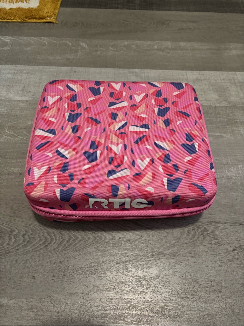 RTIC Day Packer Pink Heart Print lunch box